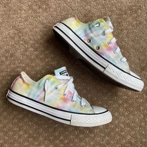 Tie Dye Converse low top girls shoes 3
